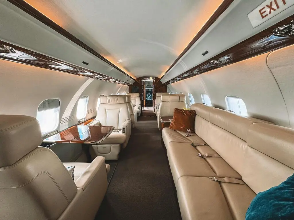 Private jet and tailored service